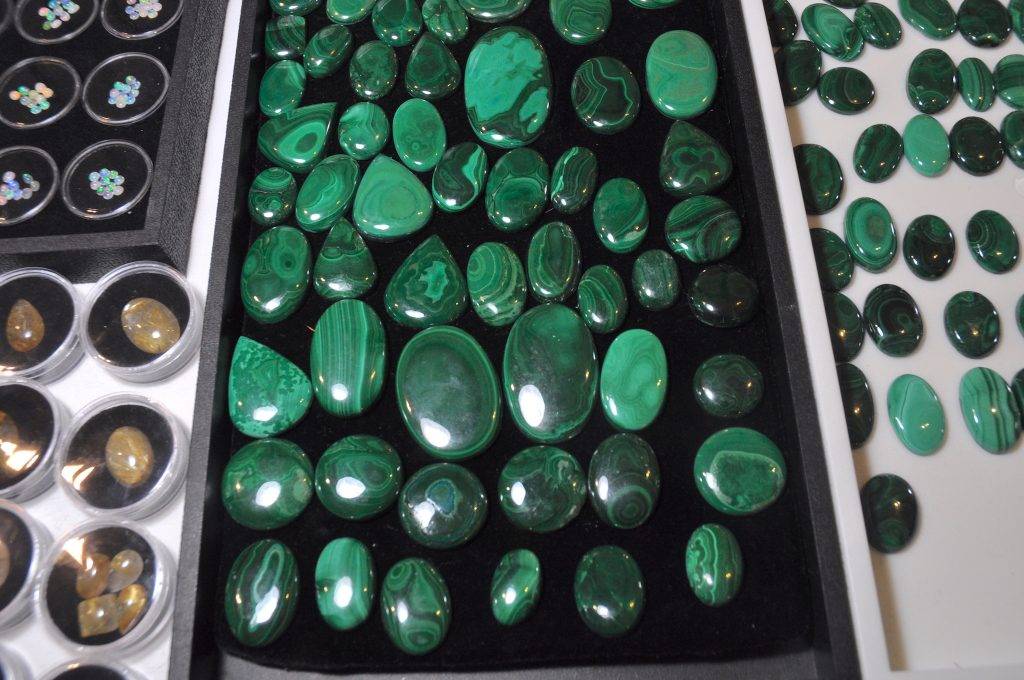 Cabochons and cut Gem Stones in all shapes and sizes