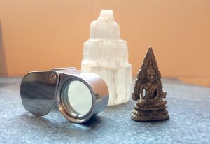 Molecules to Metaphysics: Understanding Crystals with Both Science & Spirit