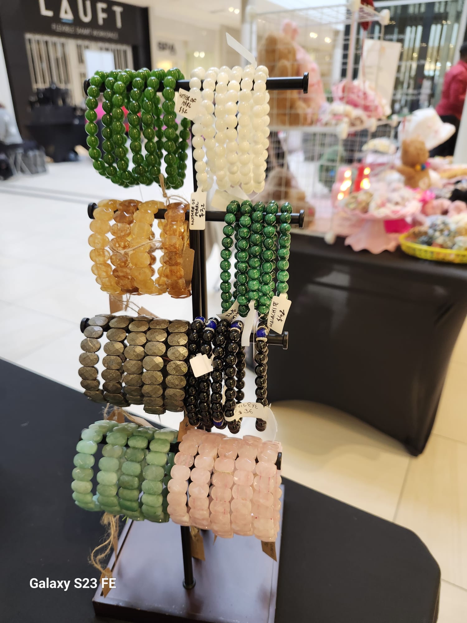 Maanek Gems