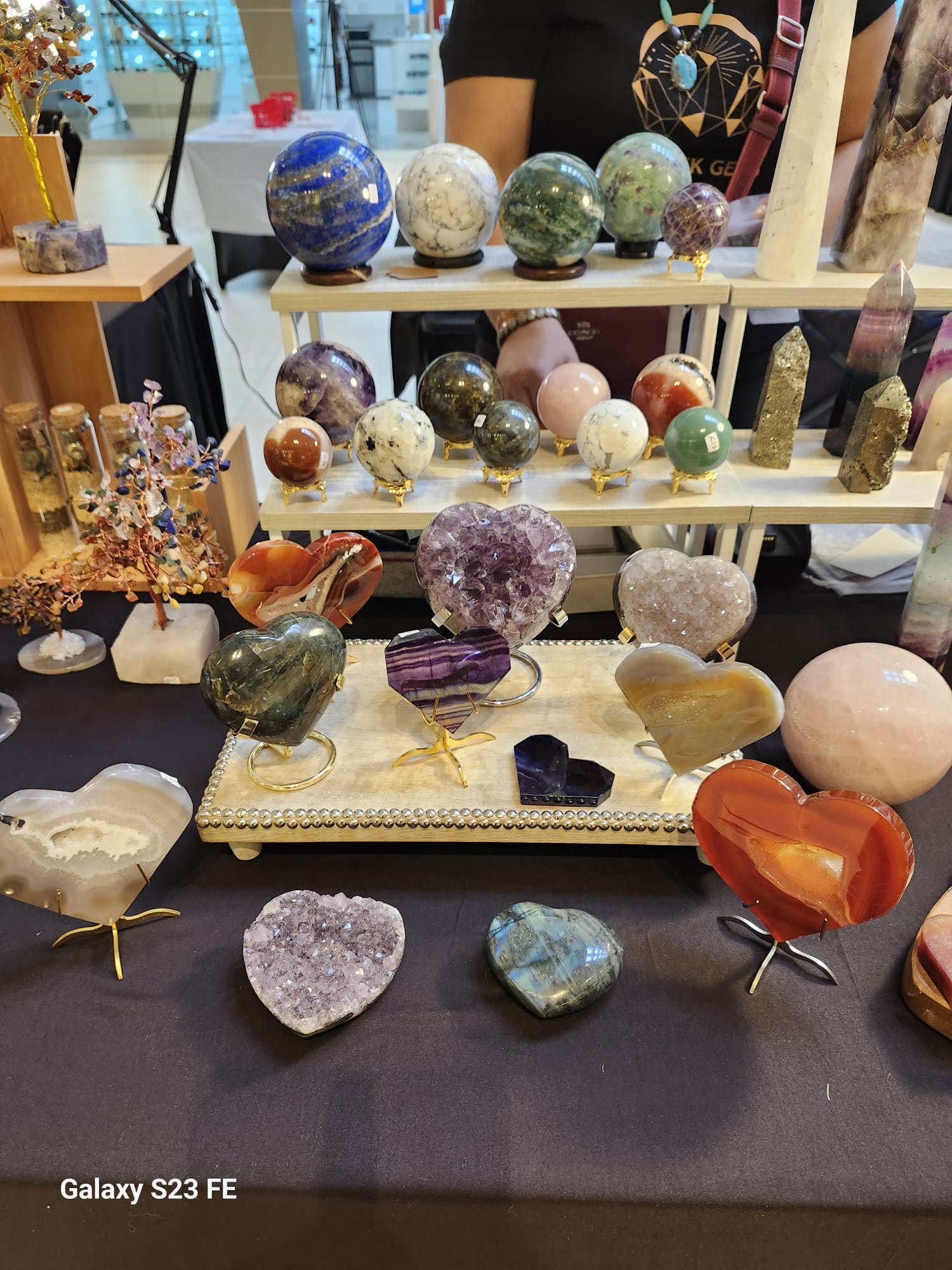Maanek Gems