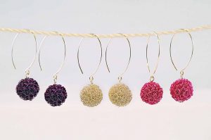 Mysterious wire bead